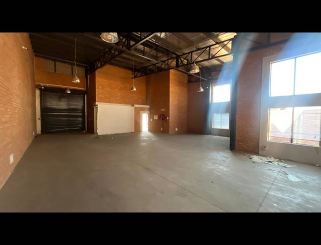 270M² WAREHOUSE TO LET IN N4 GATEWAY INDUSTRIAL PARK